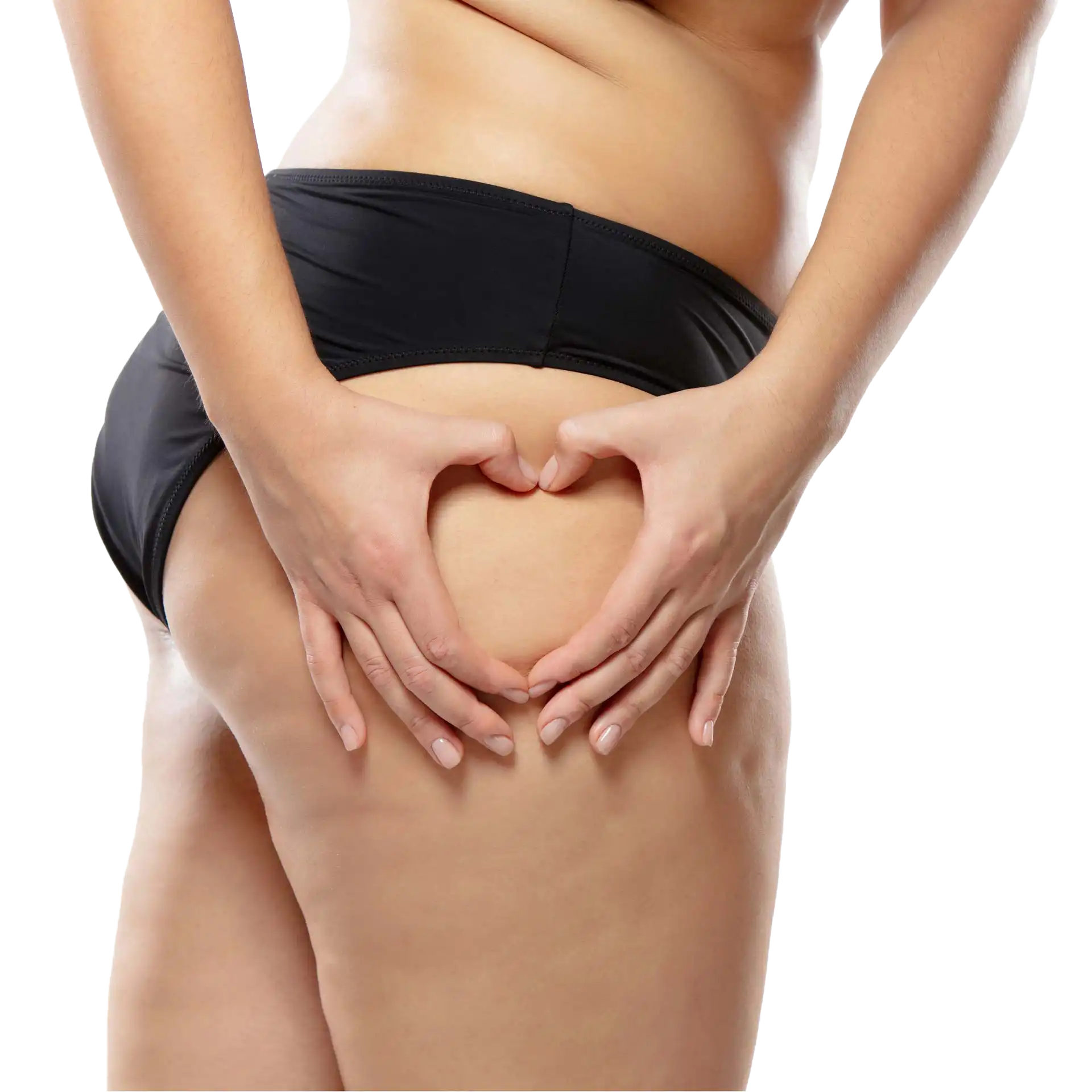 Imagen de las piernas de una mujer con celulitis leve apoyando sus manos en forma de corazón